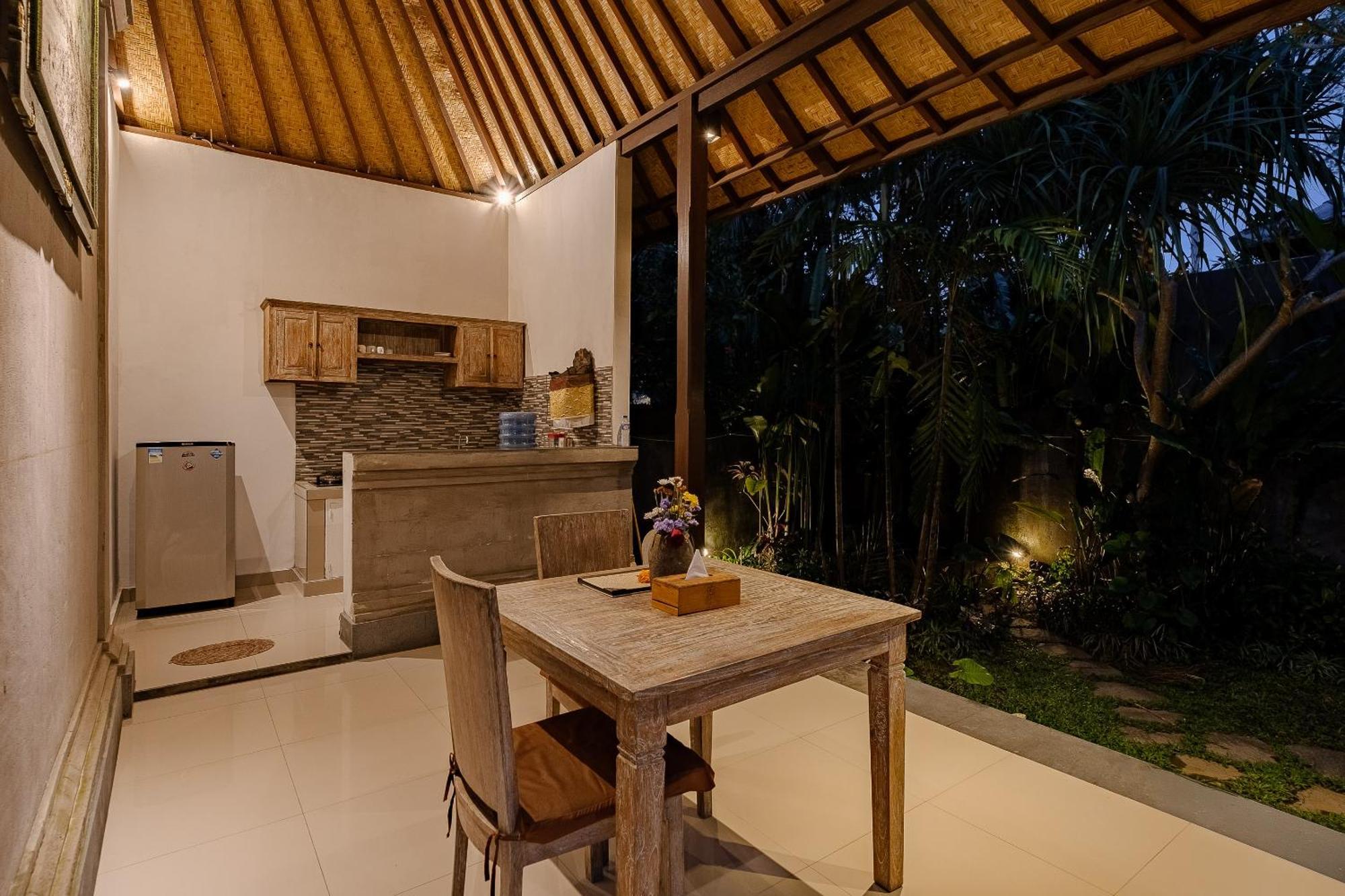 Pratiwi Ubud Villa Экстерьер фото